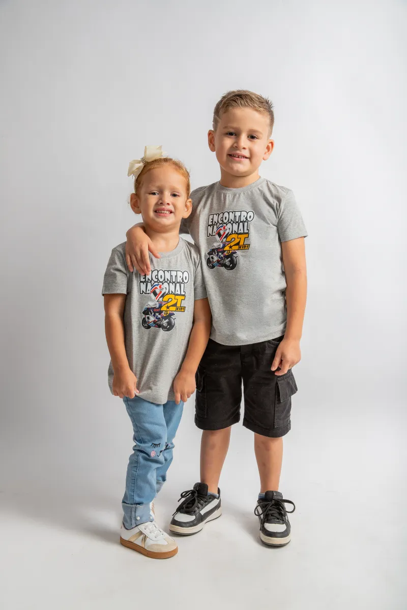 Camiseta Infantil Cinza ENM2TEMPOS